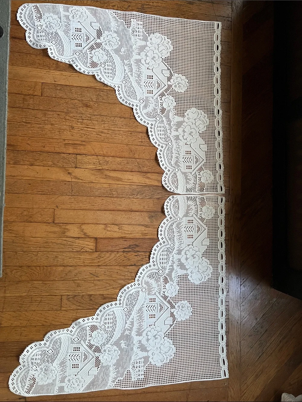 Ivory set of four jabots and one straight curtain set in houses and trees patten